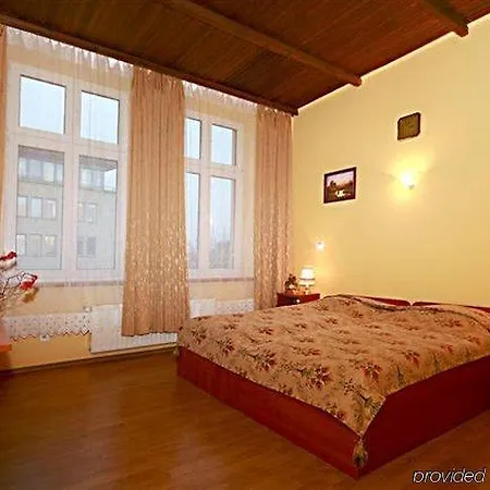 Quarto em Acomodações Particulares Goscinne Rubens *