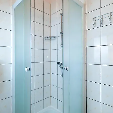 Quarto em Acomodações Particulares Goscinne Rubens *